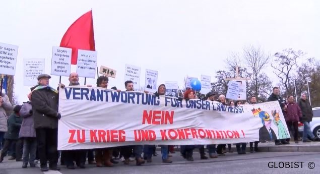 Der deutsche Michel kann auch anders - Demos gegen Islamfeindlichkeit und gauckschen Militarismus