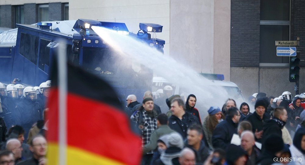 Duma-Politiker: Kölner Demo-Auflösung sei die Freiheitsekstase deutscher Grundwerte