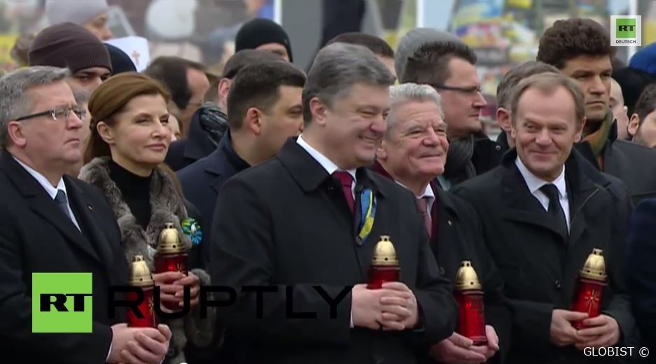 Geschmacklos? Poroschenko, Tusk und Gauck lachen bei Gebet für die Maidanopfer