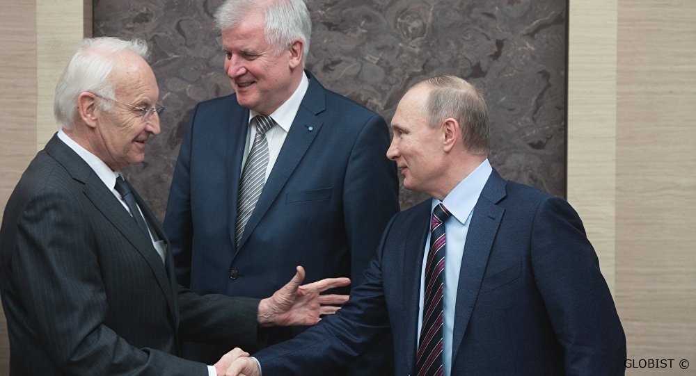 Seehofer in Moskau: Impuls für Zusammenarbeit mit Russland (Zusammenfassung)